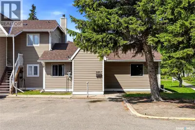 Welcome to this beautifully updated and move-in ready condo in the desirable Devonshire complex, loc...