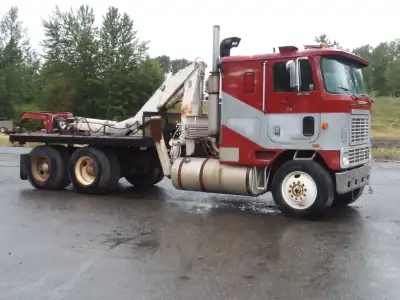 selling 1985 international truck runs and drives needs some work to put on road good project truck h...
