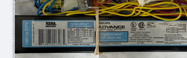 Ballast Philips Advance IOP-2S32-SC pour fluorescent 4 pieds dans Électricité  à Saguenay - Image 2