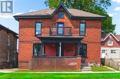 124 GEORGE Street Brantford, Ontario