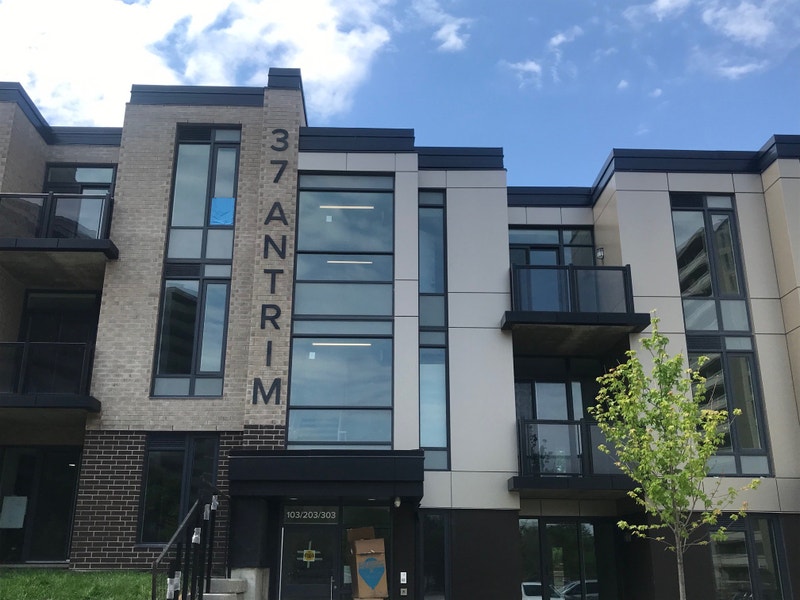 1 Bedroom and 2 Bedroom ready for immediate occupancy! Long Term