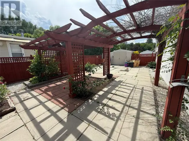 7225 Boundary Drive Unit# 24 Grand Forks, British Columbia in Houses for Sale in Penticton - Image 5
