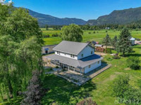 Homes for Sale in Malakwa, British Columbia $899,000