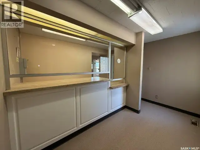 300/302 8th AVENUE W Kindersley, Saskatchewan in Commercial & Office Space for Sale in Saskatoon - Image 9