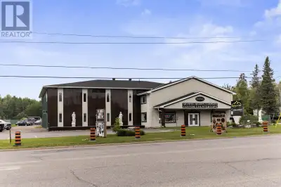 Located in an extremely prime spot on the corner of Great Northern Rd and Fourth Line, this 20,000 s...
