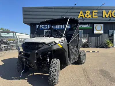 IN STOCK NOW PRICE IS PLUS FREIGHT AND TAXES Engine Type: Parallel Twin Displacement: 60.9 cu. in. (...