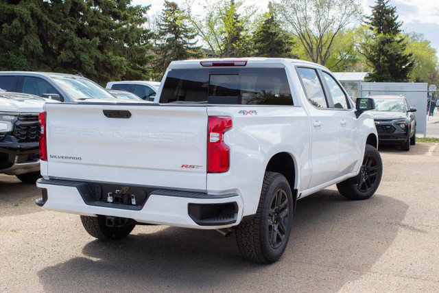 2025 Chevrolet Silverado 1500 Crew RST 4WD in Cars & Trucks in Edmonton - Image 4