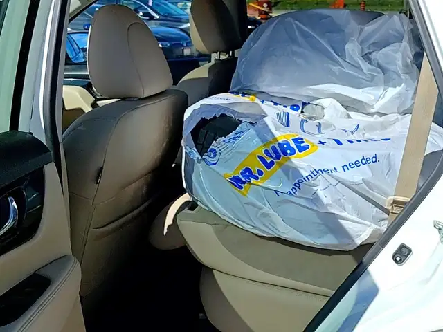 2020 Nissan Rogue SL in Cars & Trucks in Markham / York Region - Image 13