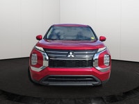 This Mitsubishi Outlander has a powerful Regular Unleaded I-4 2.5 L/152 engine powering this Variabl... (image 5)