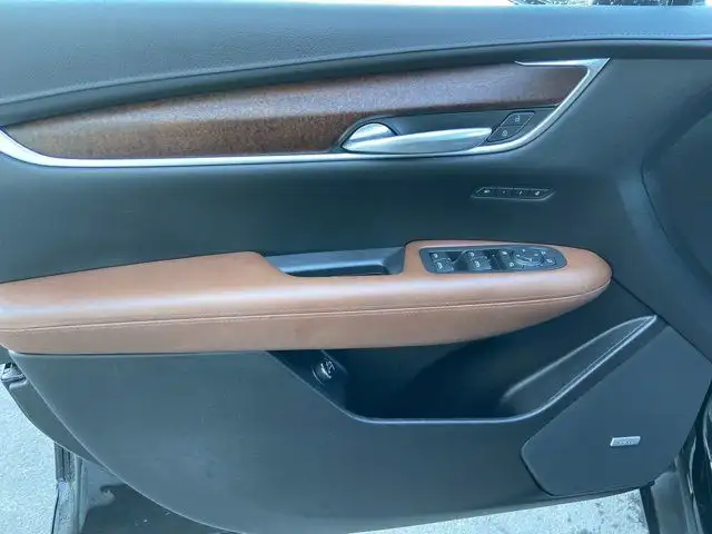 2022 Cadillac XT5 Premium Luxury in Cars & Trucks in Calgary - Image 13