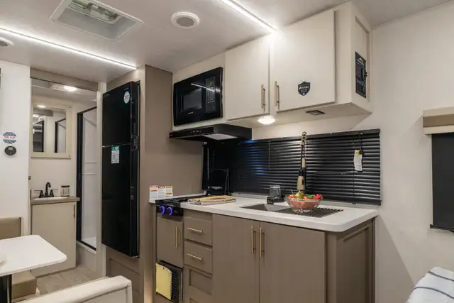 2026 FOREST RIVER ALTA 1600MRBLE in Travel Trailers & Campers in Regina - Image 16