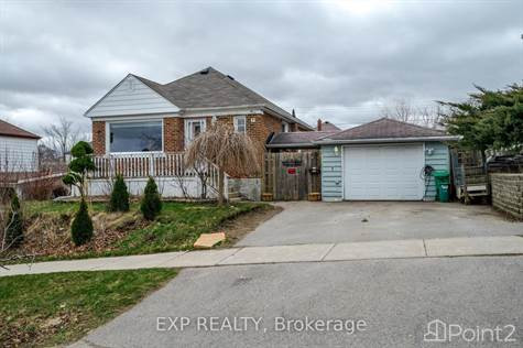 1103 Hilltop St in Houses for Sale in Peterborough - Image 2