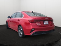 This Kia Forte has a powerful Regular Unleaded I-4 2.0 L/122 engine powering this Variable transmiss... (image 3)