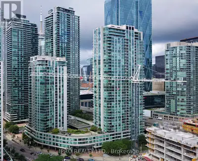 Welcome to this beautifully renovated 1 bed + den, 2 full bath condo offering 684 sqft of interior s...