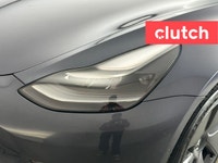 NO ACCIDENTS / CLEAN CARFAX / 1 OWNER / Power Tailgate/Hatch, Auto Dimming Rearview Mirror, Front He... (image 8)