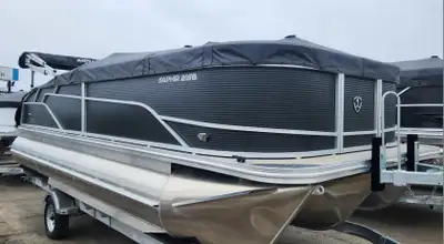 Welcome to Tru-North Yamaha RV & Marine RETIALS AT $80,313 This 21 foot Saphir pontoon is comfortabl...