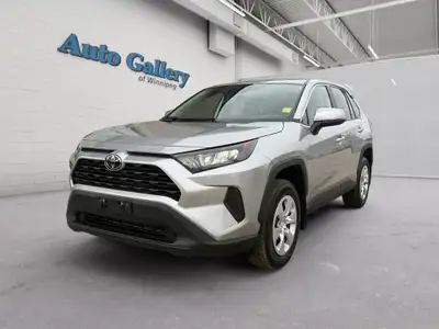 CLEAN CARFAX. PROVEN DURABILITY - BUILT FOR CANADIAN ROADS Drive with confidence in this 2025 Toyota...
