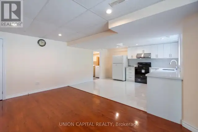LOWER - 18 ETON STREET Markham (Village Green-South Unionville), in Long Term Rentals in Markham / York Region - Image 6