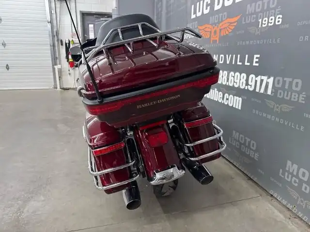 2017 Harley-Davidson FLHTK Electra Glide Ultra Limited in Street, Cruisers & Choppers in Drummondville - Image 11
