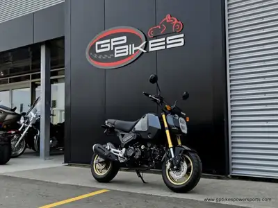 Credit approved in minutes* OACJust...CLICK HERE 2024 Honda Grom™ Compact size, increased fun. Featu...