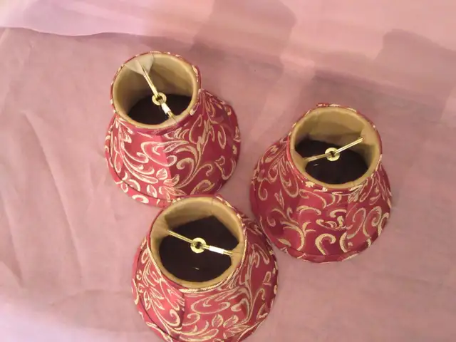Bombay Co Vintage Clip-On Chandelier Fabric Shade - Set Of 3 in Indoor Lighting & Fans in City of Montréal - Image 3