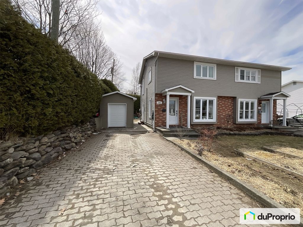 $385,000 - Semi-detached for sale in Sherbrooke (Fleurimont) — photo 1