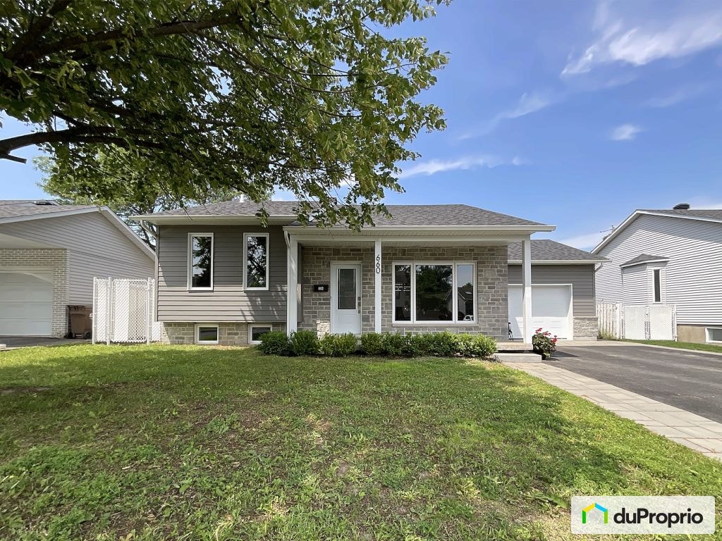$699,000 - Bungalow for sale in Richelieu — photo 1