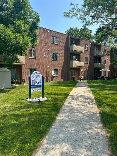 Receive a $250 Welcome Bonus with approved lease. Choose your own custom rent level please call us f...