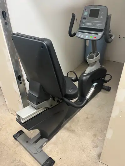 Diamondback 1190Sr Recumbent Exercise Bike - Used but in Like New Condition $750 Or Offers will be c...