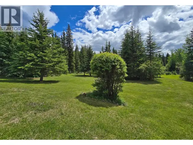 2842 PIONEER CRESCENT 150 Mile House, British Columbia in Houses for Sale in Williams Lake - Image 9