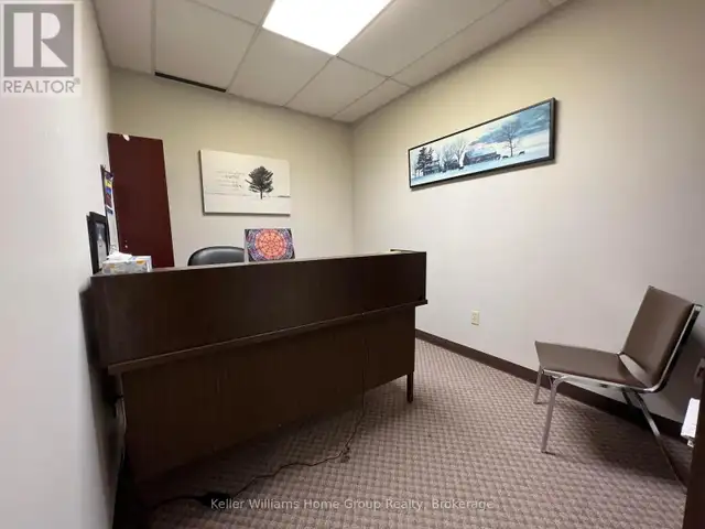 C - 265 BRIDGE STREET Centre Wellington (Fergus), Ontario in Commercial & Office Space for Rent in Oakville / Halton Region - Image 6