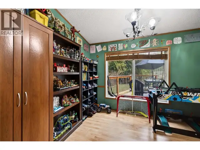 19 West Poirier Road Mara, British Columbia in Houses for Sale in Kamloops - Image 32