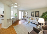 SPACIOUS 2 BEDROOM APARTMENT FOR RENT IN WHITBY! SELECT APARTMENTS FULLY REVITALIZED WITH PREMIUM UP... (image 4)
