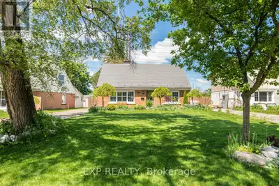 Welcome To This Beautifully Updated 1 Storey Home, Perfectly Situated On A Generous 60 X 145 Ft Lot...