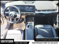 2025 BMW X2 xDrive28i Experience the BMW X2 xDrive28i with only 50066 km on the odometer. Finished i... (image 9)
