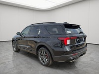 PANORAMIC ROOF, LED HEADLIGHTS, TOW HITCH, POWER LIFTGATE, NAVIGATION SYSTEM Prepare to be impressed... (image 5)