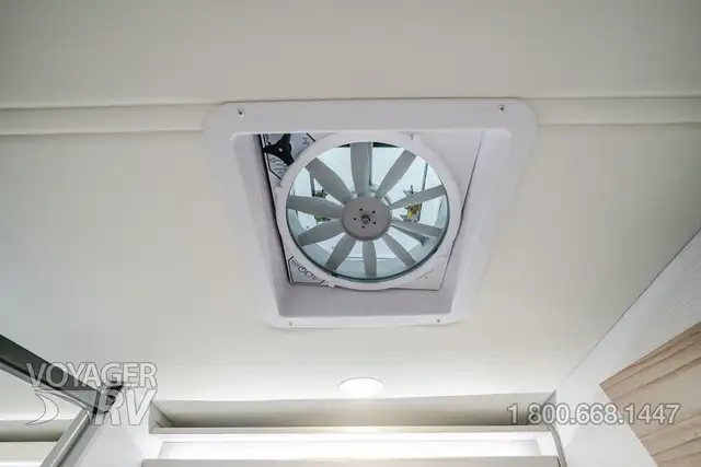 2026 Grand Design Serenova 150HL in Travel Trailers & Campers in Kelowna - Image 31