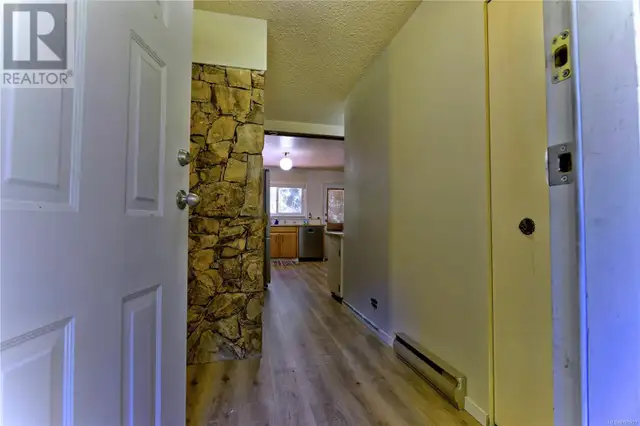 1048 Price Rd Errington, British Columbia in Houses for Sale in Parksville / Qualicum Beach - Image 11