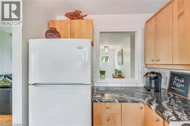 8 BEACH Road Lowbanks, Ontario in Houses for Sale in St. Catharines - Image 21