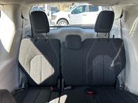 2024 CHRYSLER GRAND CARAVAN (image 7)