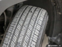 * XLE Premium Upgraded: 18-inch alloy wheels, LED fog lamps, Softex upholstery, driver's seat memory... (image 9)