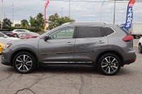 CLEAN CARFAX ACCIDENT FREE WELL MAINTAINED AWD Experience The Perfect Blend of Style And Performance... (image 3)
