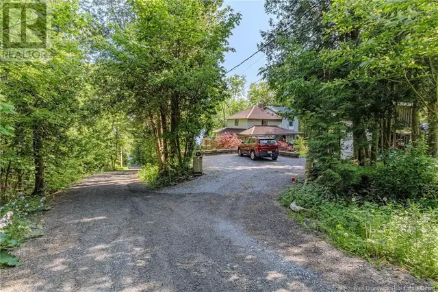 30 Chiquita Road Saint John, New Brunswick62863322777601122