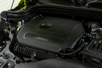 Francais: * Ligne Premier 2.0 (S Convertible) * Volant chauffant * Coquilles pour rétroviseurs noirs... (image 9)