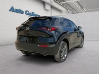 CLEAN CARFAX. VERSATILE SUV - ADVENTURE-READY Looking for a compact SUV that blends sophistication,... (image 5)