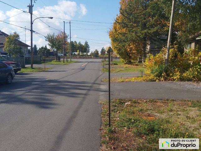 $688,000 - Square foot - Residential Lot for sale in Brossard — photo 3
