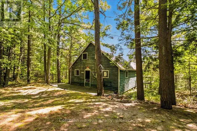 78 TAYLOR ISLAND Gravenhurst (Muskoka (S)), Ontario63006663398529124