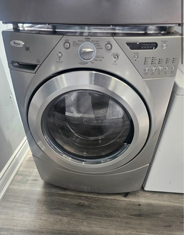 WOW Whirlpool 27" Grey Frontload Stackable Washer Dryer Set in Washers & Dryers in Hamilton - Image 2