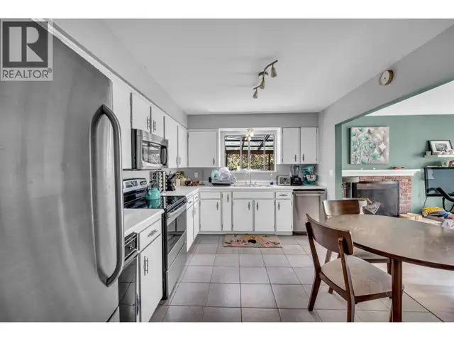 3255 MILTON AVENUE North Vancouver, British Columbia in Houses for Sale in North Shore - Image 23