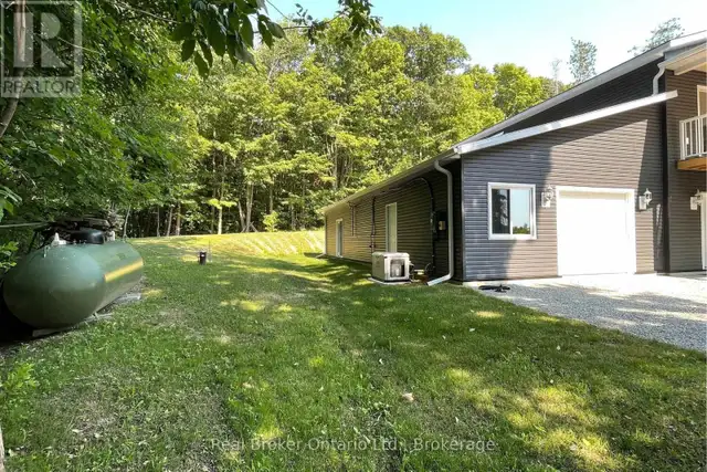 90 14 CONCESSION E Tiny, Ontario in Houses for Sale in Muskoka - Image 41